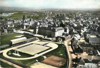 / CPSM FRANCE 29 "Carhaix" / STADE