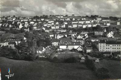 / CPSM FRANCE 29 "Pont de Buis, vue générale du bourg, l'église, l"école"