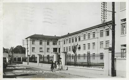 / CPSM FRANCE 42 "Roanne, école supérieure de jeunes filles"