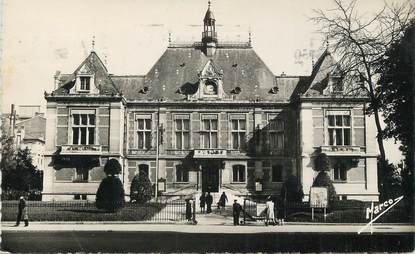 / CPSM FRANCE 92 "Montrouge, l'hôtel de ville"