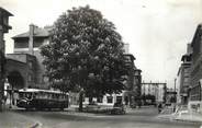 92 Haut De Seine / CPSM FRANCE 92 "Suresnes, la cité Jardin, rue de l'abbé Saint Pierre" / BUS