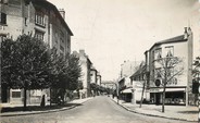 92 Haut De Seine / CPSM FRANCE 92 "Suresnes, avenue Jean Jaurès"