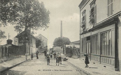 / CPA FRANCE 93 "Stains, rue Romaincour"