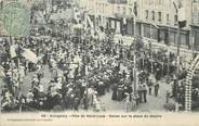 22 Cote D'armor / CPA FRANCE 22 "Guincamp, fête de Saint Loup, danse sur la place du centre"