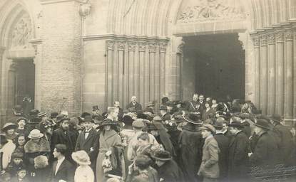 / CARTE PHOTO FRANCE 80 "Amiens"