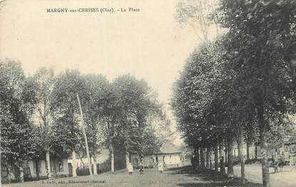 / CPA FRANCE 60 " Margny aux cerises, la place"