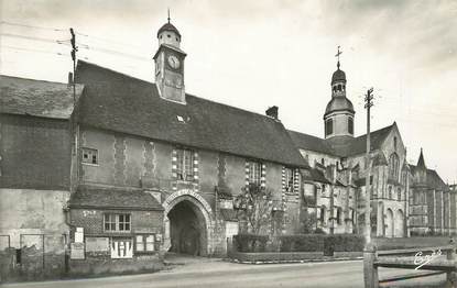 / CPSM FRANCE 60 "Saint Germain de Fly, la mairie, entrée de l"ancienne abbaye"