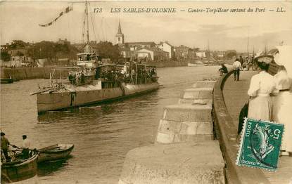 CPA FRANCE 85 "Les Sables d'Olonne"