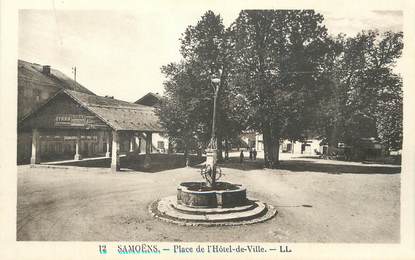 / CPA FRANCE 74 "Samoëns, place de l'hôtel de ville"