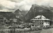 74 Haute Savoie / CPSM FRANCE 74 "Samoëns, Clairval et vue sur la ville"