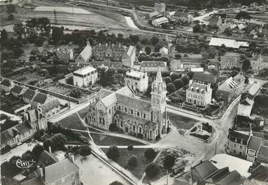  / CPSM FRANCE 22 "Plancoët,  vue aérienne, l'église et le monument"