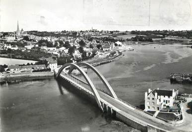  / CPSM FRANCE 22 "Tréguier, le pont Canada et vue générale"