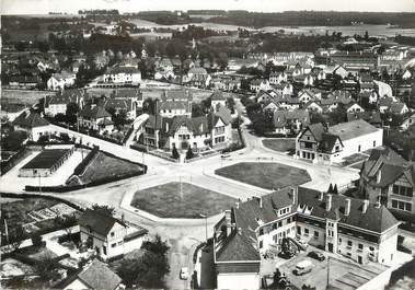  / CPSM FRANCE 76 "Notre Dame de Gravenchon, place Normandie"