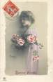 Enfant CPA ENFANT "Petite fille et son bouquet de roses"