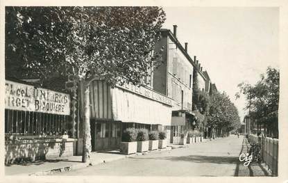 / CPSM FRANCE 26 "Saint Rambert d'Albon, av de la gare"