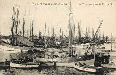 CPA FRANCE 85 "Sables d'Olonne, les Thonniers"