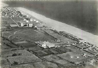 / CPSM FRANCE 34 "Valras plage, vue générale aérienne sur les colonies de vacances"