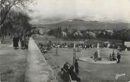 84 Vaucluse / CPSM FRANCE 84 "Carpentras, le jardin d'enfants et le Mont Ventoux"