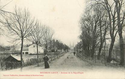 / CPA FRANCE 71 "Bourbon Lancy, av de la République"