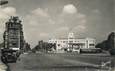 / CPSM FRANCE 94 "Charenton le Pont, place de l'église et groupe scolaire"