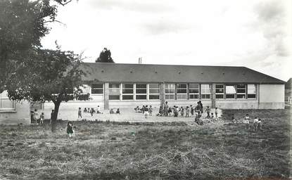 / CPSM FRANCE 27 "Gaillon, école maternelle"