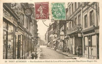 / CPA FRANCE 27 "Pont Audemer, rue Gambetta et hôtel du Lion d'Or"