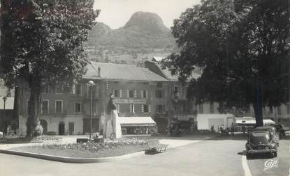 / CPSM FRANCE 73 "Moutiers, square de la libert é"