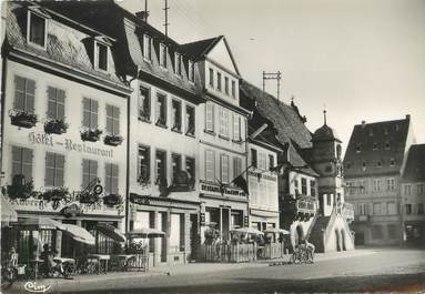 / CPSM FRANCE 67 "Molsheim, place de la mairie"