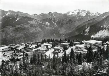 / CPSM FRANCE 73 "Courchevel, vue partielle de la station"