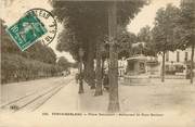 77 Seine Et Marne CPA FRANCE 77 "Fontainebleau, Place Denecourt"