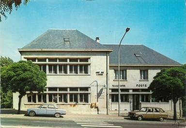 / CPSM FRANCE 78  "Saint Cyr l'école, la poste"