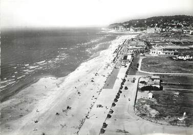 / CPSM FRANCE 14 "Deauville, la plage"