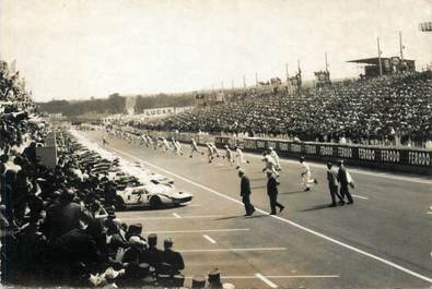 / CARTE PHOTO FRANCE 72 "Le Mans" / AUTOMOBILE