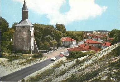 / CPSM FRANCE 40 "Mimizan, la vieille église à l'entrée du bourg"