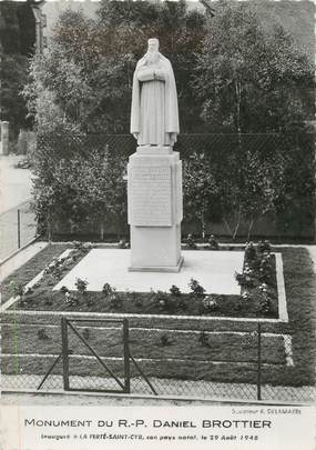 / CPSM FRANCE 41 "La Ferté Saint Cyr" / MONUMENT