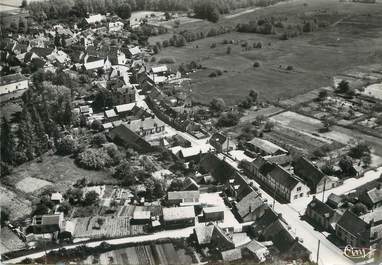 / CPSM FRANCE 41 "La Ferté Saint Cyr, la route Nationale, vue aérienne"