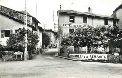 / CPSM FRANCE 01 "Poncin, intérieur du village"