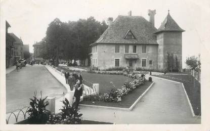 / CPSM FRANCE 74 "Thonon les Bains, place du château"