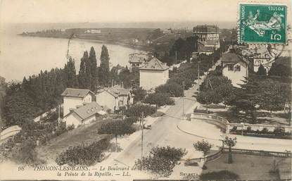 / CPA FRANCE 74 "Thonon les Bains, le Bld de la Corniche"