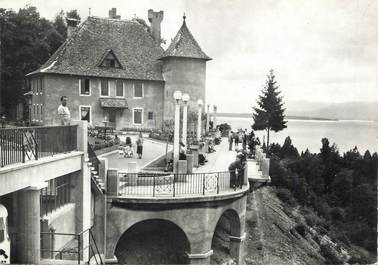 / CPSM FRANCE 74 "Thonon les Bains, la place du château et le lac Léman"