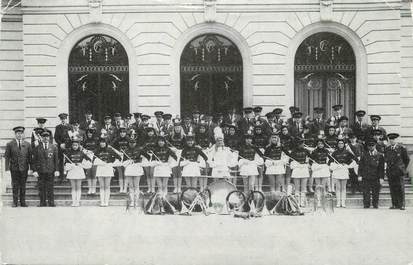 / CPSM FRANCE 92 "Mairie de Clichy" / MAJORETTES