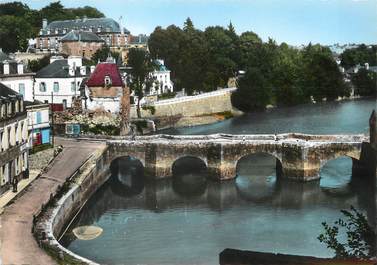 / CPSM FRANCE 56 "Auray Saint Goustan, vue générale du Loch et du vieux pont"