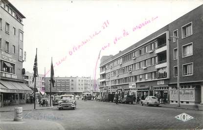 / CPSM FRANCE 59 "Dunkerque, place Jean Bart côté Ouest"