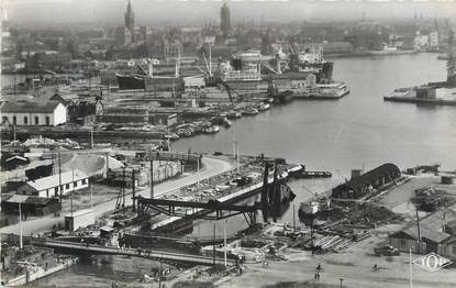 / CPSM FRANCE 59 "Dunkerque, vue générale prise du phare"