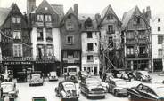 37 Indre Et Loire / CPSM FRANCE 37 "Tours, place Plumereau" / AUTOMOBILE