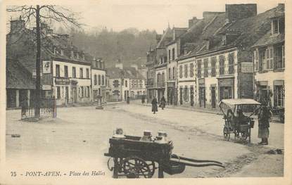 / CPA FRANCE 29 "Pont Aven, Place des Halles"