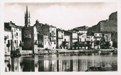 / CPSM FRANCE 20 "Calvi, vue prise de la plage"