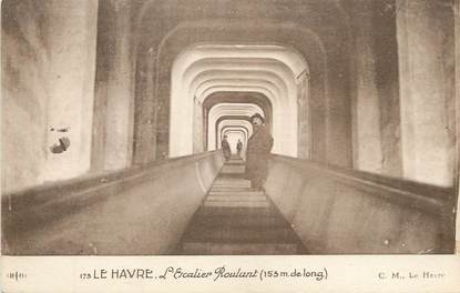 / CPA FRANCE 76 "Le Havre, l'escalier roulant"
