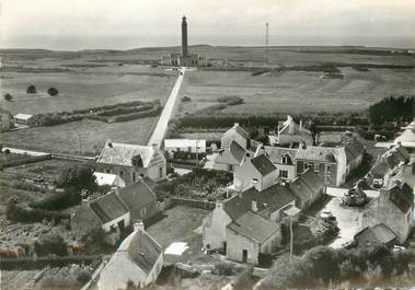 / CPSM FRANCE 56 "Belle Isle en Mer, Kervilahouen et le grand phare"