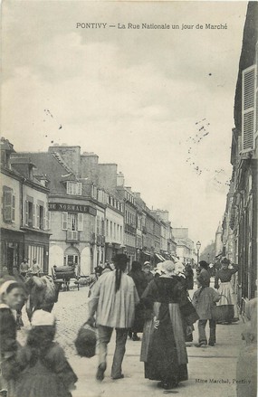 / CPA FRANCE 56 "Pontivy, la rue nationale"